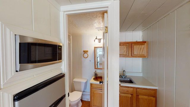 220 Princeton Drive SE, Albuquerque, NM 87106