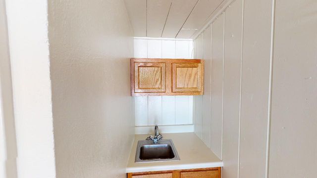 220 Princeton Drive SE, Albuquerque, NM 87106