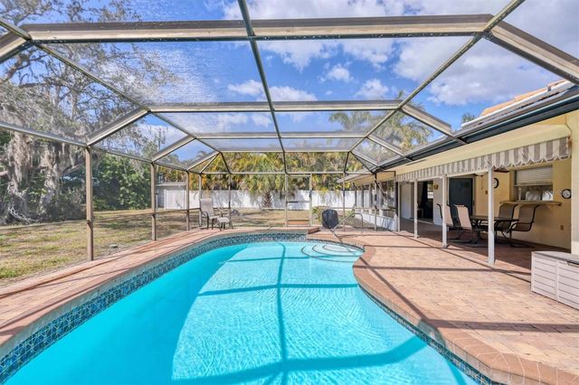 7232 WILLOW STREET, Sarasota, FL 34243