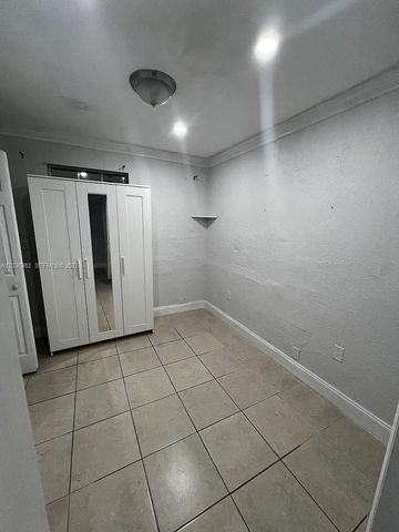 1271 W 79th Street, Hialeah, FL 33014