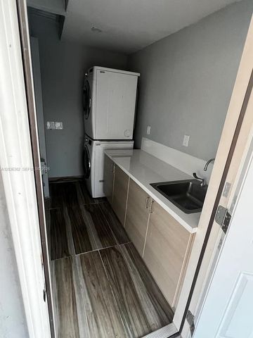 1271 W 79th Street, Hialeah, FL 33014