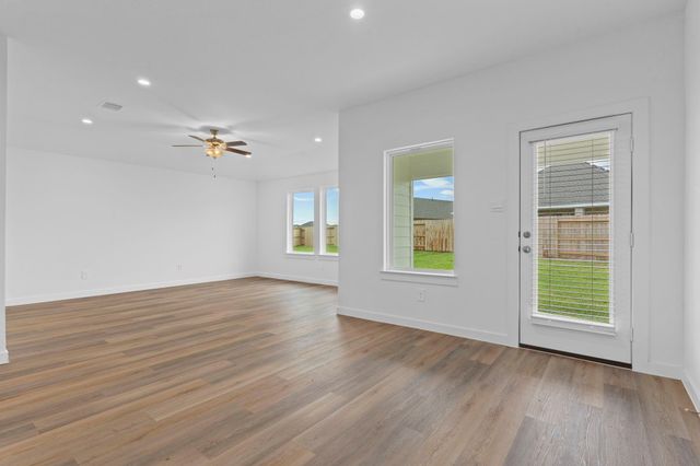 1017 Paddlefish Lane, Alvin, TX 77511