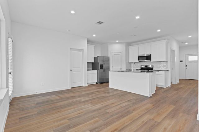 1017 Paddlefish Lane, Alvin, TX 77511