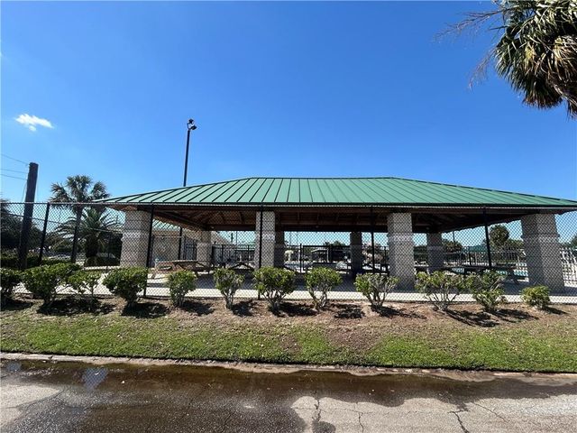 1721 Martin Luther King Jr. Boulevard, Brunswick, GA 31520