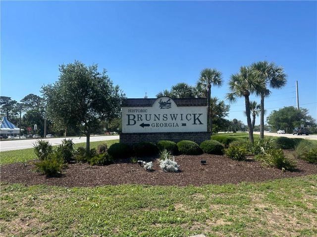 1721 Martin Luther King Jr. Boulevard, Brunswick, GA 31520