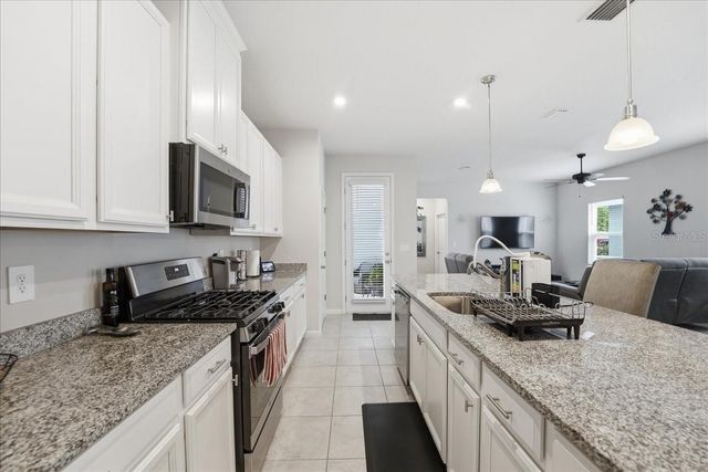 3979 CAPITAL REEF WAY, Apopka, FL 32712