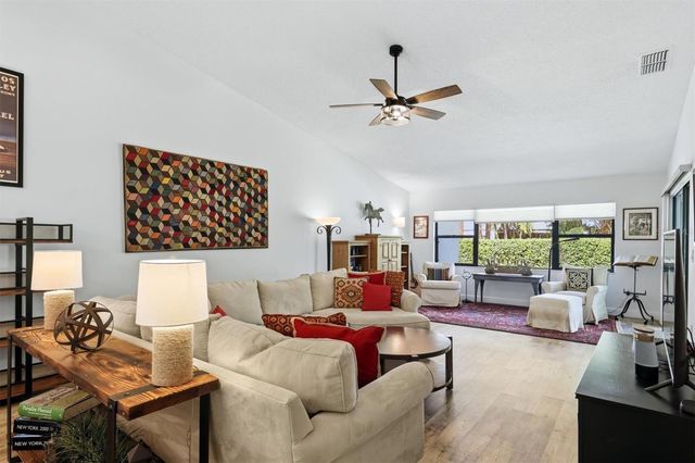 2644 MOSS OAK DRIVE 47, Sarasota, FL 34231