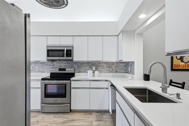 2644 MOSS OAK DRIVE 47, Sarasota, FL 34231
