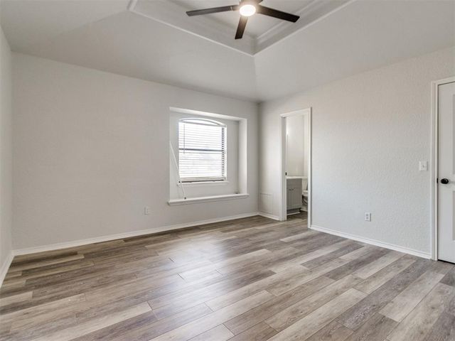 2116 NE 8th Street, Moore, OK 73160