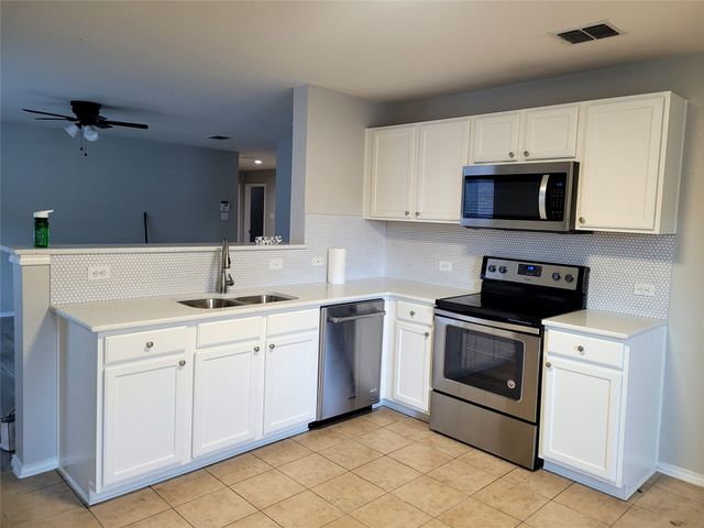 729 Santa Rosa Drive, Fort Worth, TX 76052