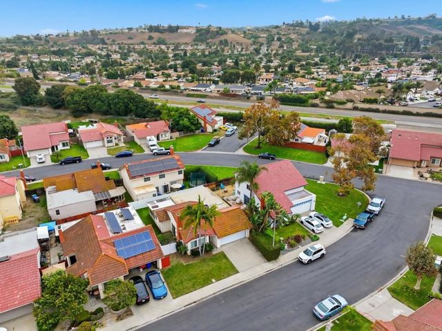 270 Chestnut Way, Oceanside, CA 92057