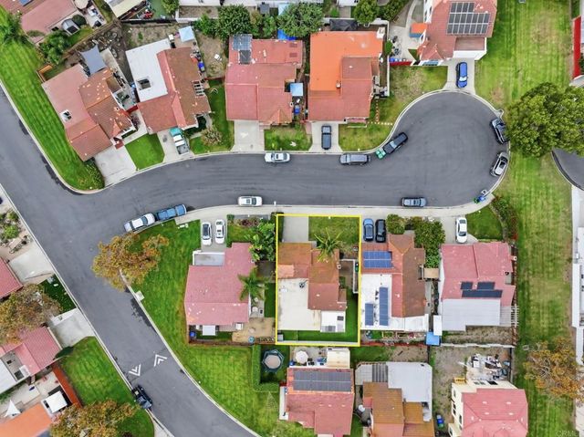 270 Chestnut Way, Oceanside, CA 92057