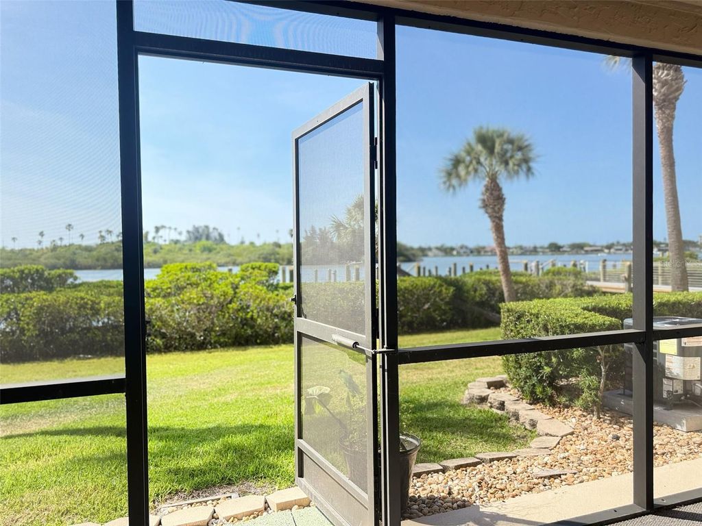 Image 13 of property listing at 460 BOUCHELLE DRIVE 104, New Smyrna Beach, FL 32169