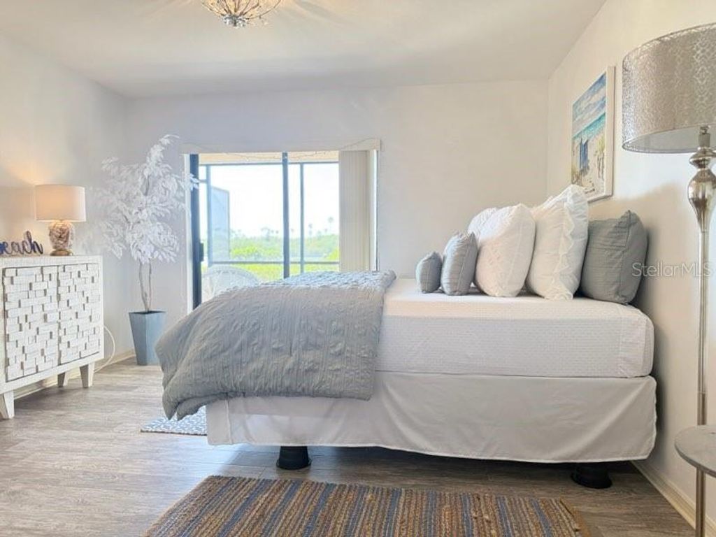 Image 18 of property listing at 460 BOUCHELLE DRIVE 104, New Smyrna Beach, FL 32169