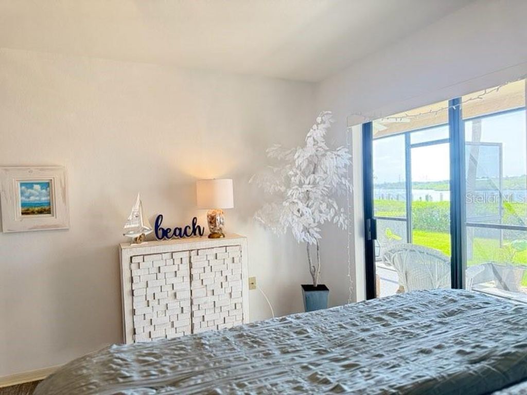 Image 20 of property listing at 460 BOUCHELLE DRIVE 104, New Smyrna Beach, FL 32169