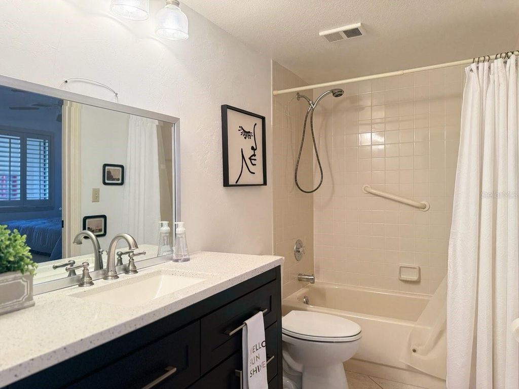 Image 30 of property listing at 460 BOUCHELLE DRIVE 104, New Smyrna Beach, FL 32169