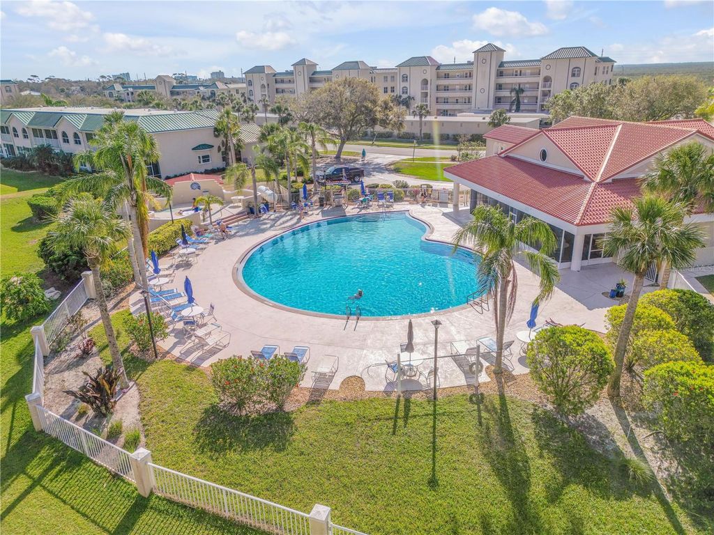 Image 33 of property listing at 460 BOUCHELLE DRIVE 104, New Smyrna Beach, FL 32169