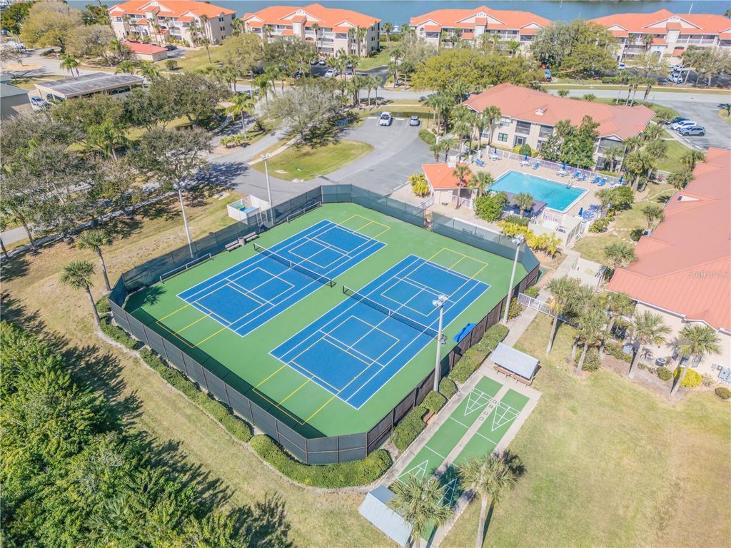 Image 34 of property listing at 460 BOUCHELLE DRIVE 104, New Smyrna Beach, FL 32169