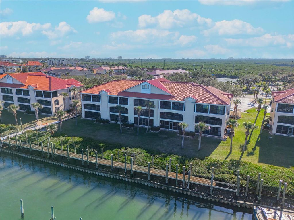 Image 38 of property listing at 460 BOUCHELLE DRIVE 104, New Smyrna Beach, FL 32169