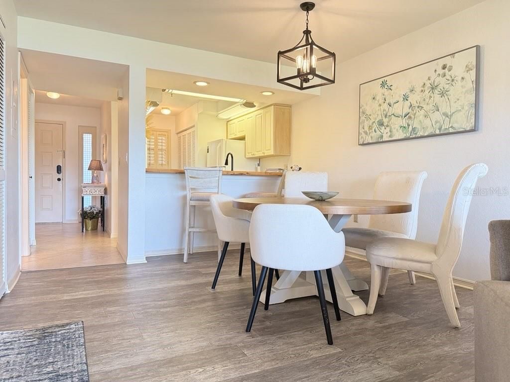 Image 9 of property listing at 460 BOUCHELLE DRIVE 104, New Smyrna Beach, FL 32169