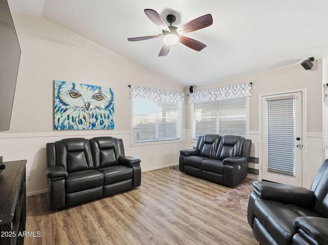 1516 E CHEYENNE Street, Gilbert, AZ 85296