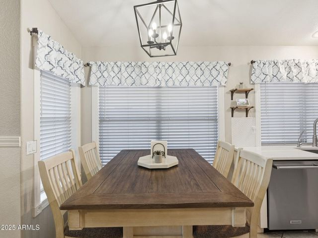 1516 E CHEYENNE Street, Gilbert, AZ 85296