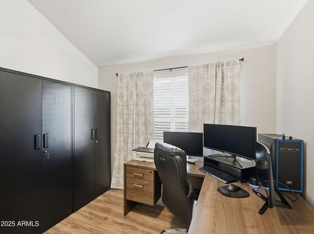 1516 E CHEYENNE Street, Gilbert, AZ 85296