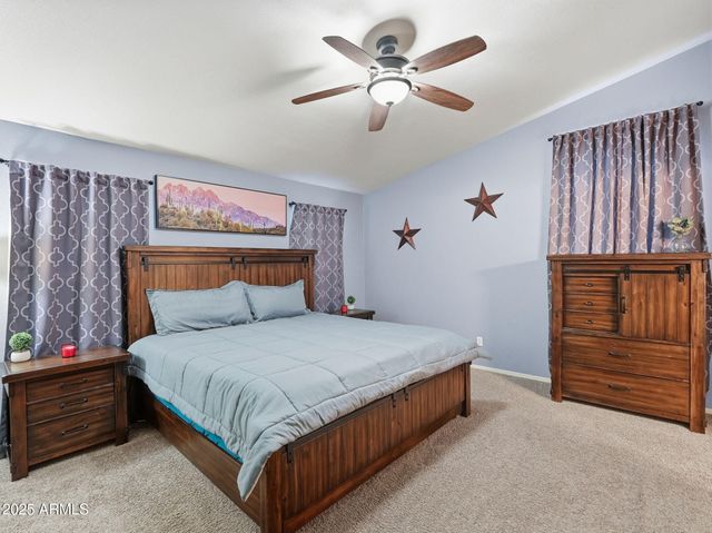 1516 E CHEYENNE Street, Gilbert, AZ 85296