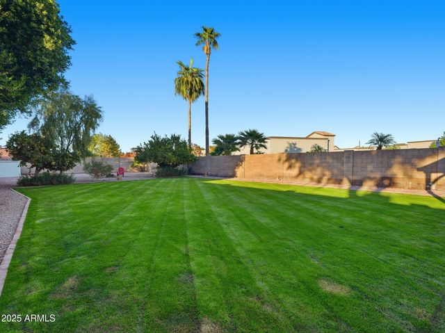 1516 E CHEYENNE Street, Gilbert, AZ 85296