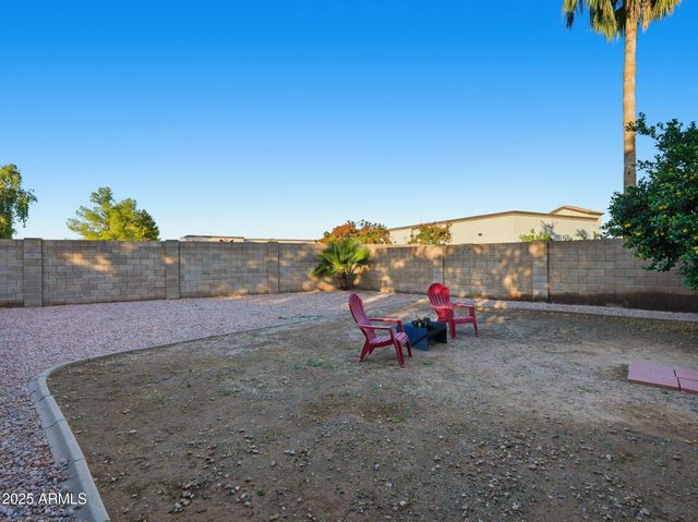 1516 E CHEYENNE Street, Gilbert, AZ 85296