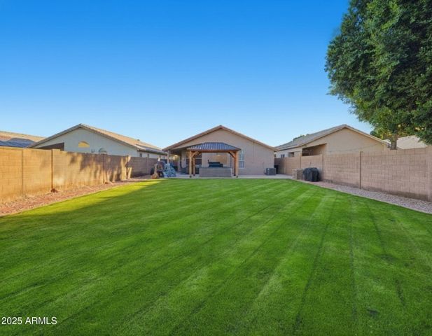 1516 E CHEYENNE Street, Gilbert, AZ 85296