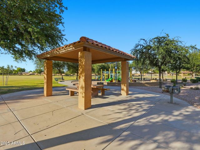 1516 E CHEYENNE Street, Gilbert, AZ 85296