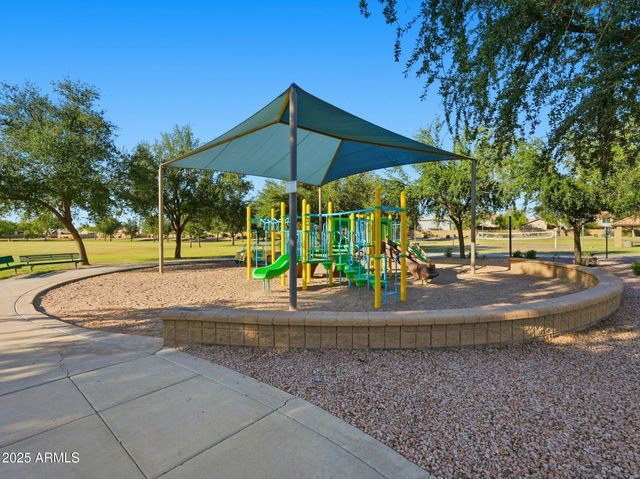 1516 E CHEYENNE Street, Gilbert, AZ 85296