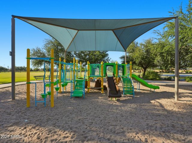 1516 E CHEYENNE Street, Gilbert, AZ 85296