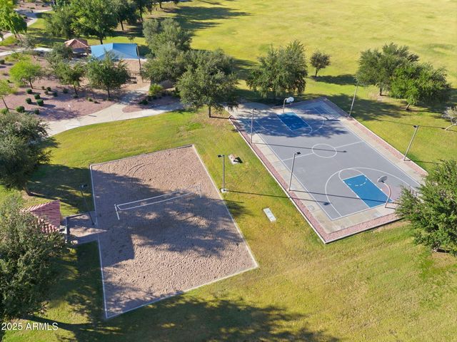 1516 E CHEYENNE Street, Gilbert, AZ 85296