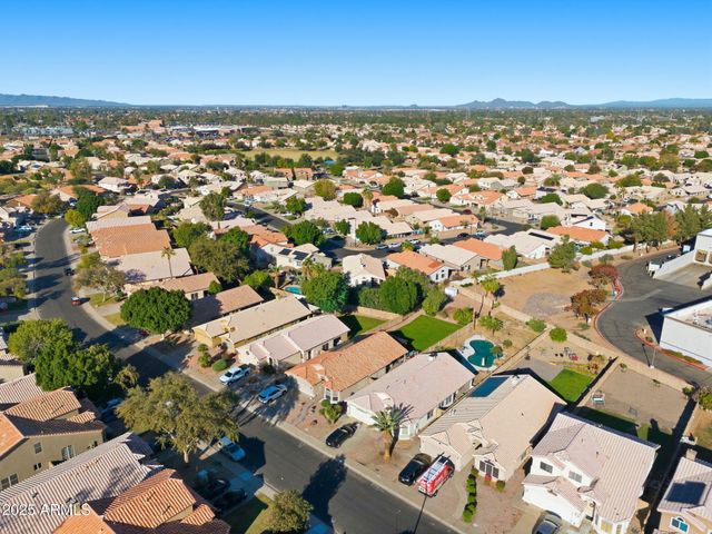 1516 E CHEYENNE Street, Gilbert, AZ 85296