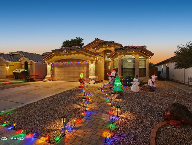 1516 E CHEYENNE Street, Gilbert, AZ 85296