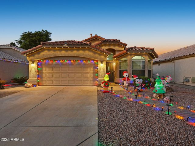 1516 E CHEYENNE Street, Gilbert, AZ 85296