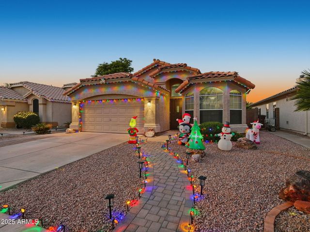 1516 E CHEYENNE Street, Gilbert, AZ 85296