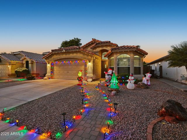 1516 E CHEYENNE Street, Gilbert, AZ 85296