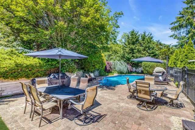 345 Colonial Road, Southold, NY 11971
