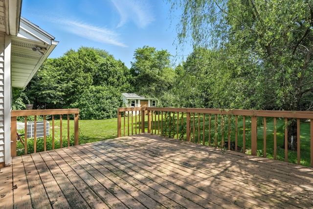 232 Lafayette St, Chicopee, MA 01020