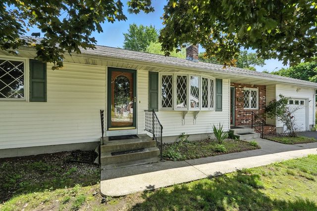 232 Lafayette St, Chicopee, MA 01020
