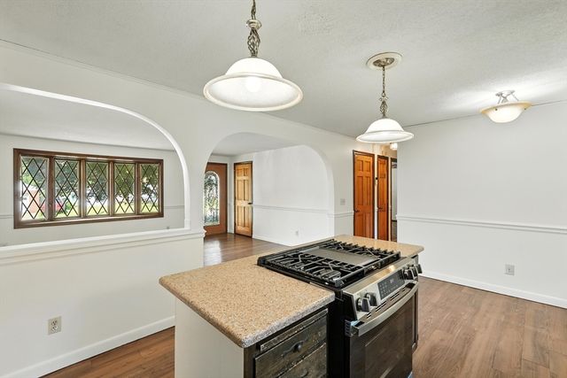 232 Lafayette St, Chicopee, MA 01020