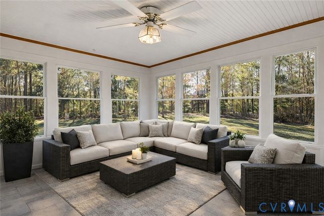 11211 Woodstock Heights Dr, Glen Allen, VA 23059