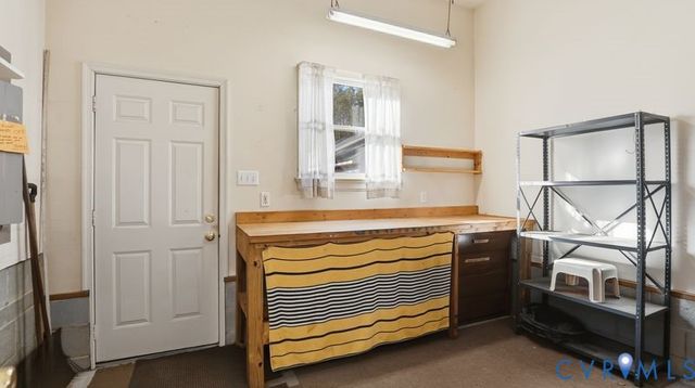 11211 Woodstock Heights Dr, Glen Allen, VA 23059