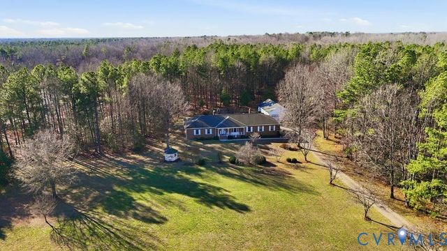 11211 Woodstock Heights Dr, Glen Allen, VA 23059