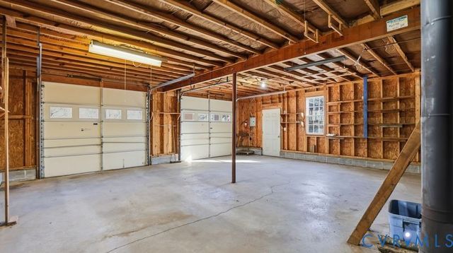 11211 Woodstock Heights Dr, Glen Allen, VA 23059