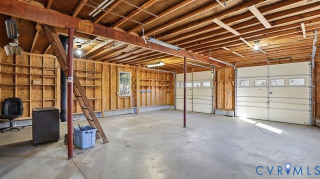 11211 Woodstock Heights Dr, Glen Allen, VA 23059