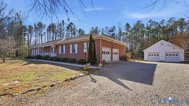 11211 Woodstock Heights Dr, Glen Allen, VA 23059